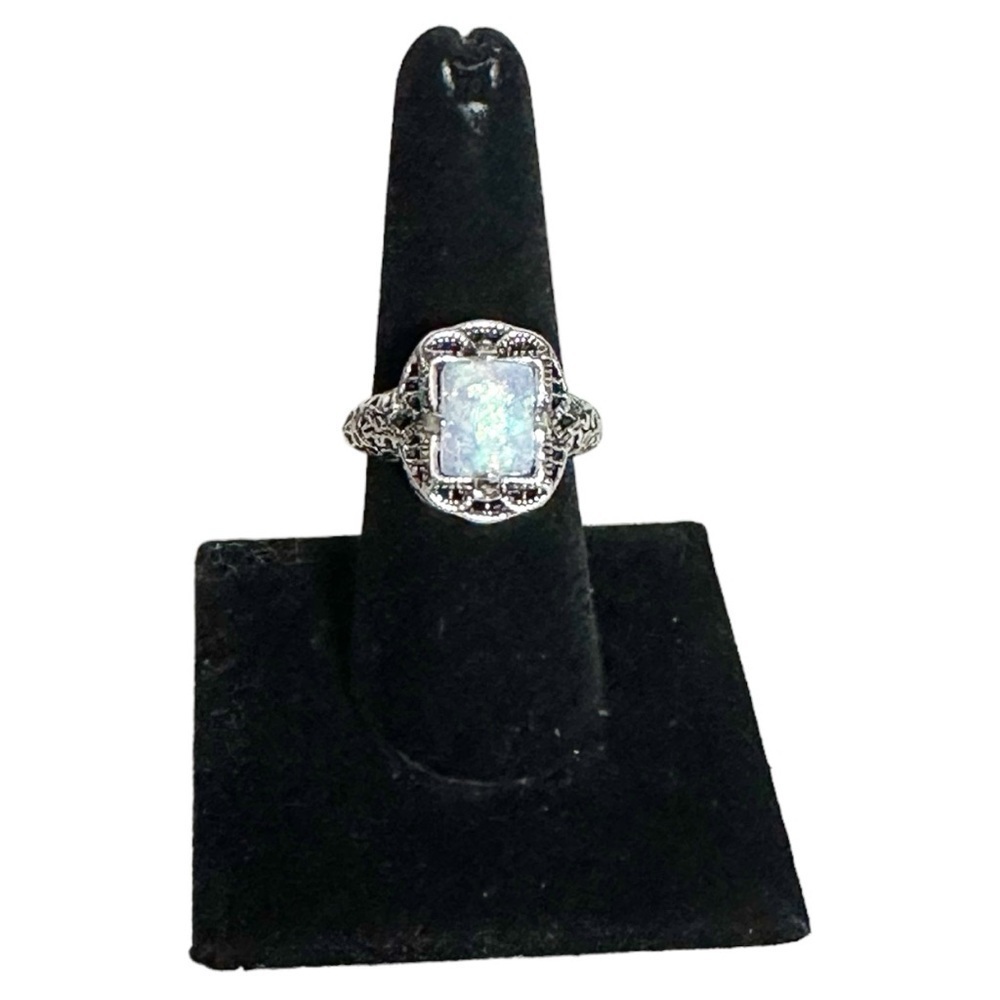 🌸Ornate Silver Ring- Costume Jewelry Size 8